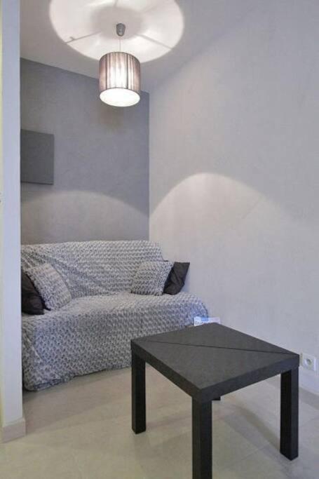 Appartement Avec Ascenseur La Defense กูร์เบอวัวร์ ภายนอก รูปภาพ